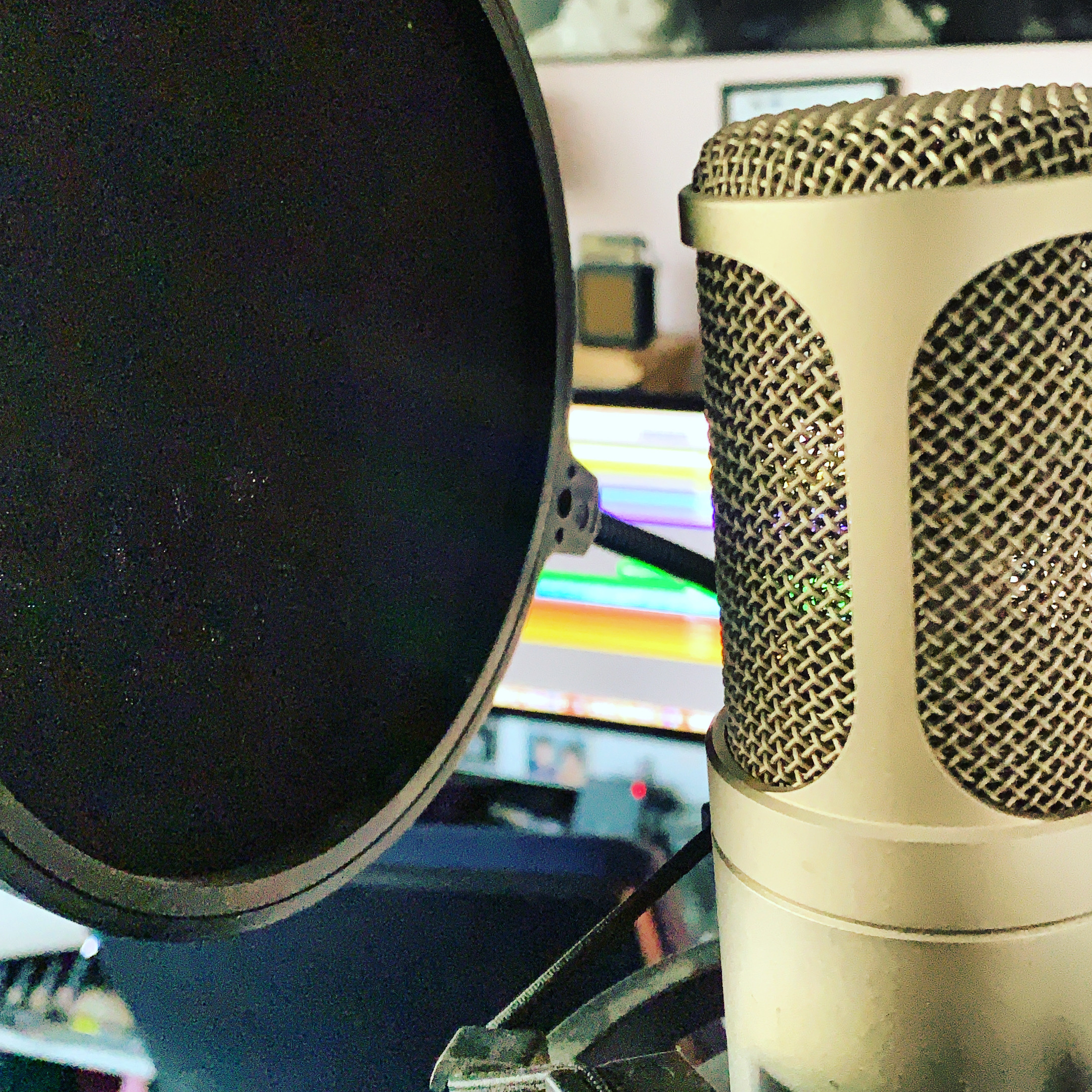 studio microphone pic
